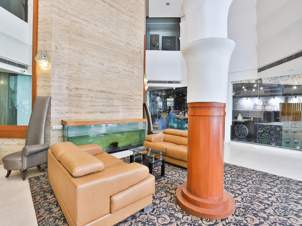โอโย 1123 โฮเต็ล ร็อค รีเจนซี Hotel อาเมดาบัด ภายนอก รูปภาพ